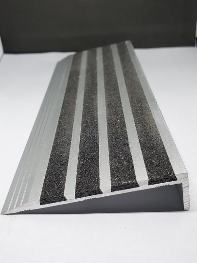 Aluminium Stair Nosing - Carborundum 4 Strip -SAFETY YELLOW OR BLACK - 1m & 1.5m lengths